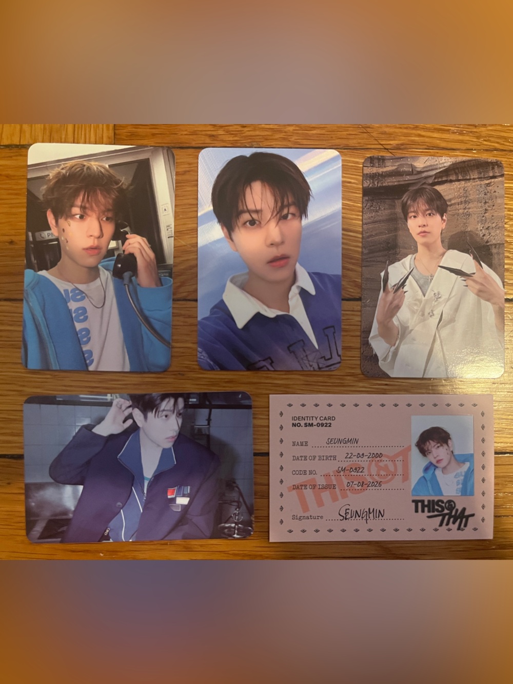 NEW! Set of 5 OFFICIAL Seungmin of Stray Kids photocards (set #8)